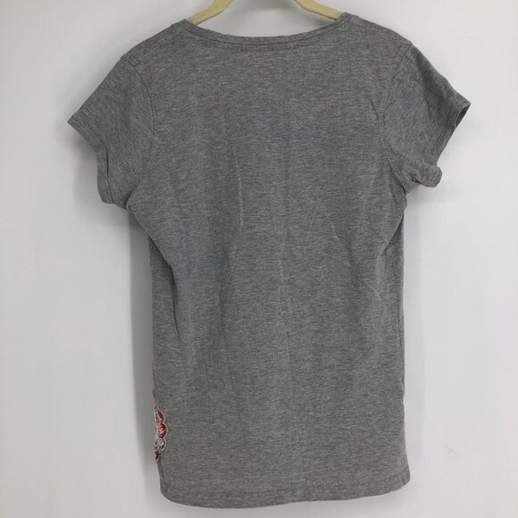 Heineken Grey Promo Merch V Neck Short Sleeve T Shirt size L but ~M - Picture 4 of 15